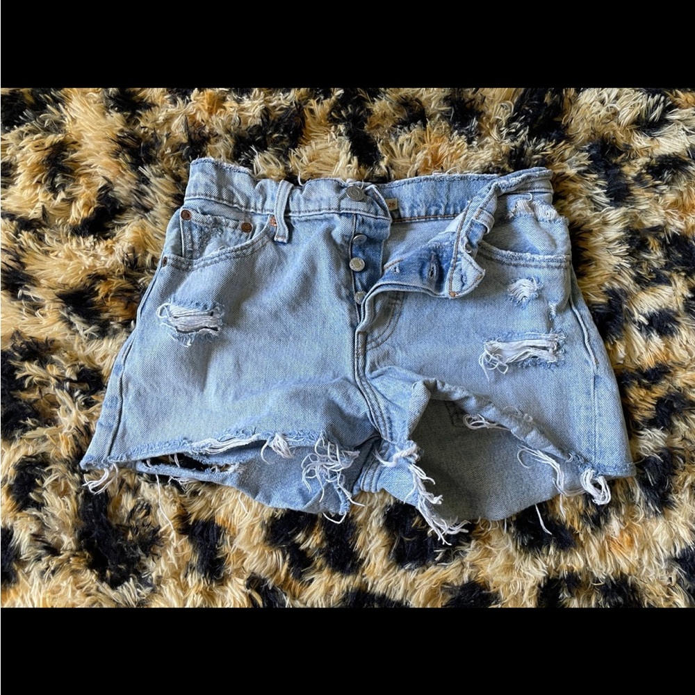 Levi’s distressed shorts